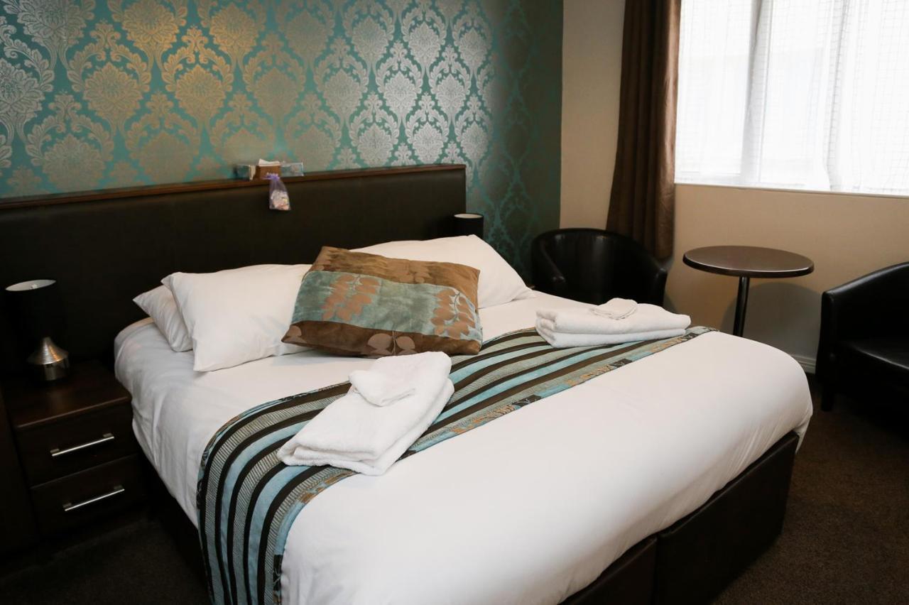 Avarest House Bb Adults Only Portrush Exterior photo