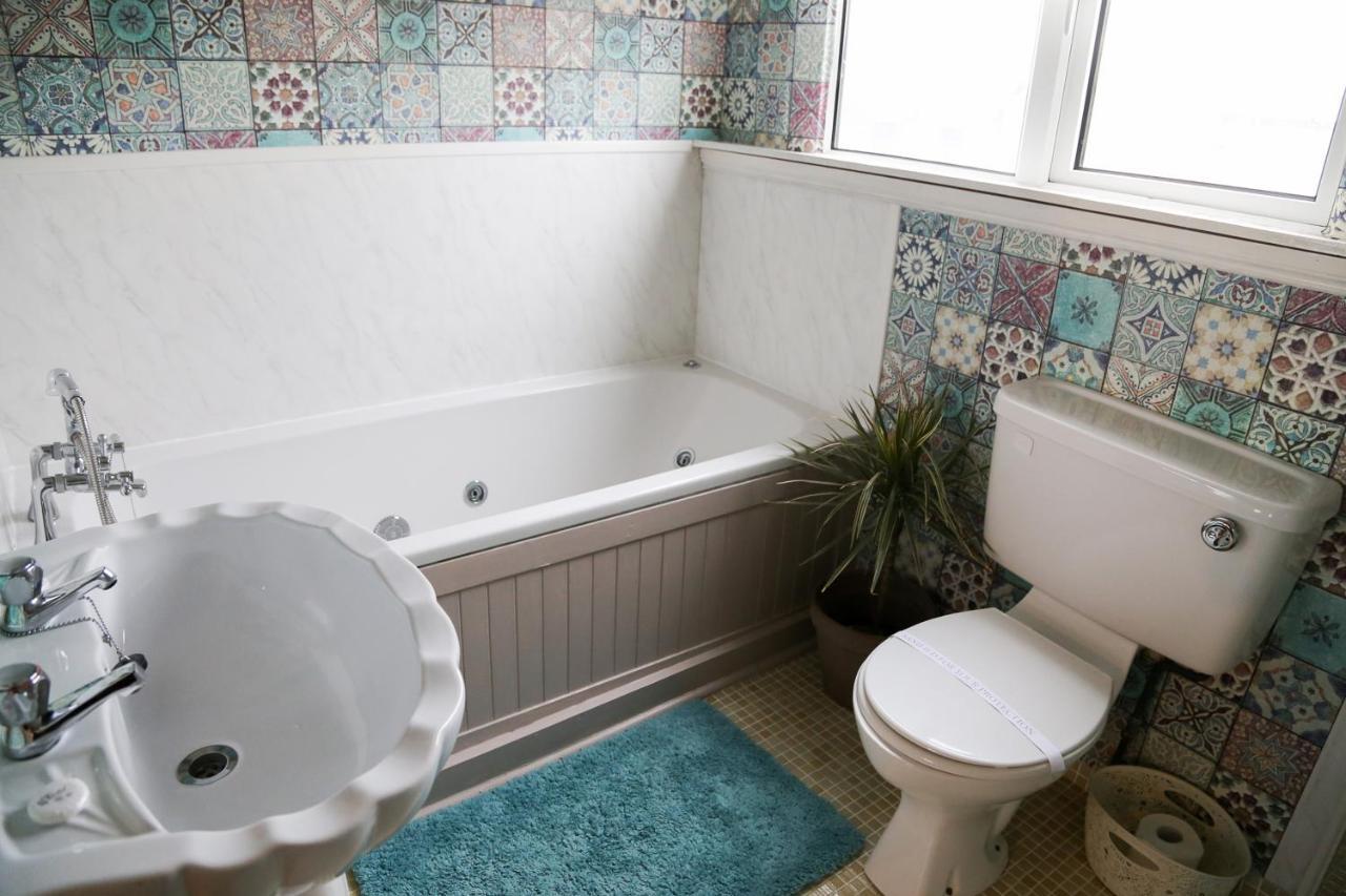 Avarest House Bb Adults Only Portrush Exterior photo